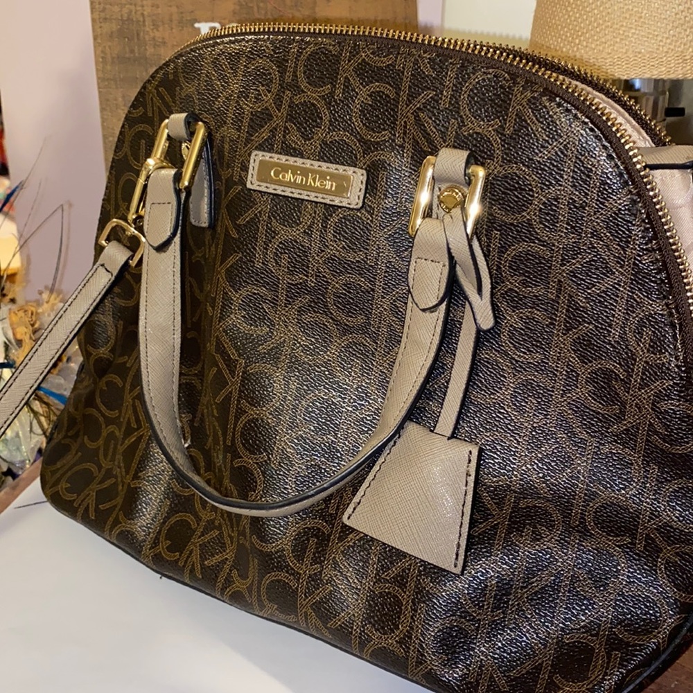 Calvin Klein Crossbody
